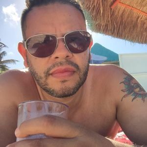 Meet your Posher, Raymundo